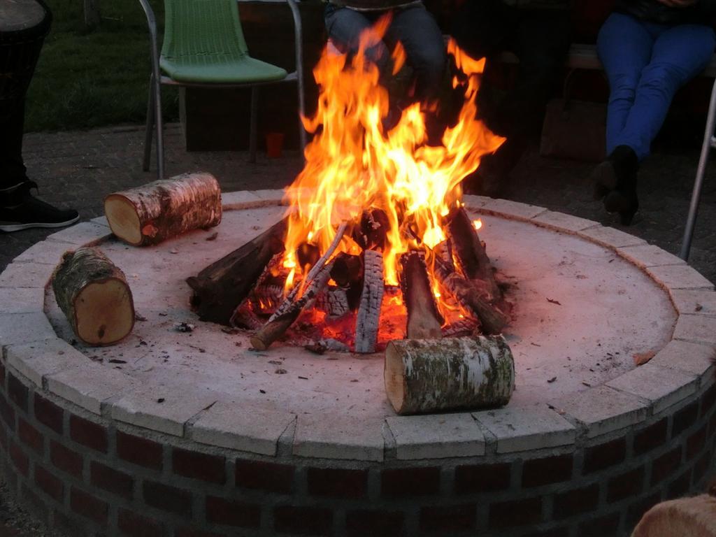 Someren Pipowagen Camping Puur Genieten Bed & Breakfast エクステリア 写真