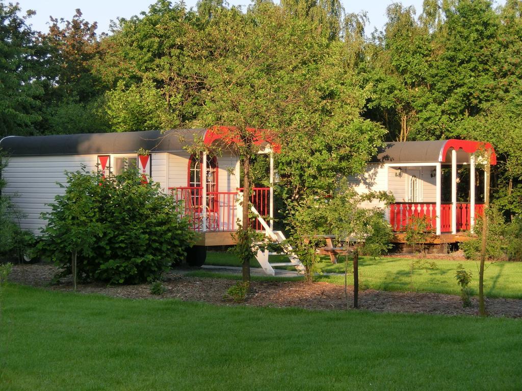Someren Pipowagen Camping Puur Genieten Bed & Breakfast エクステリア 写真