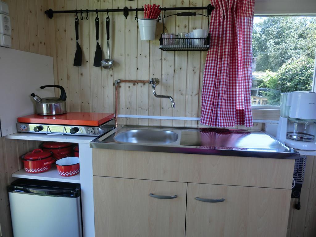 Someren Pipowagen Camping Puur Genieten Bed & Breakfast 部屋 写真