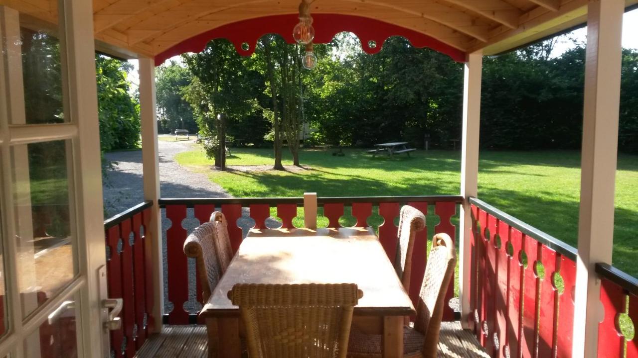 Someren Pipowagen Camping Puur Genieten Bed & Breakfast エクステリア 写真